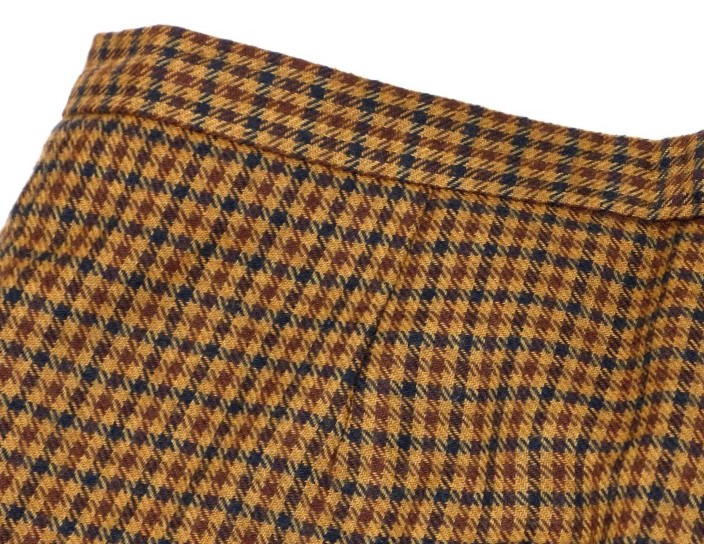 Zaszewka spódnicy wraz z pasowaniem wzoru